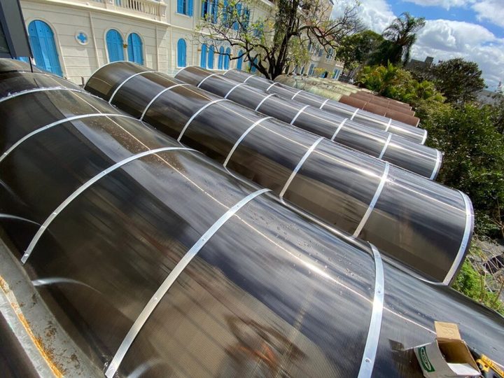 Cobertura em policarbonato instalada pela Toldos Tatuapé — foto 3